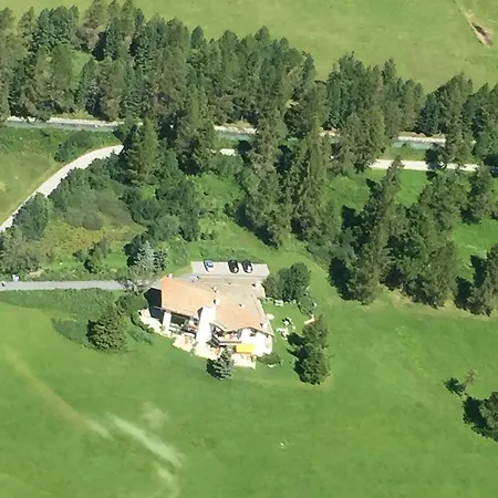 Chesa Suot Ovas Lägenhet *